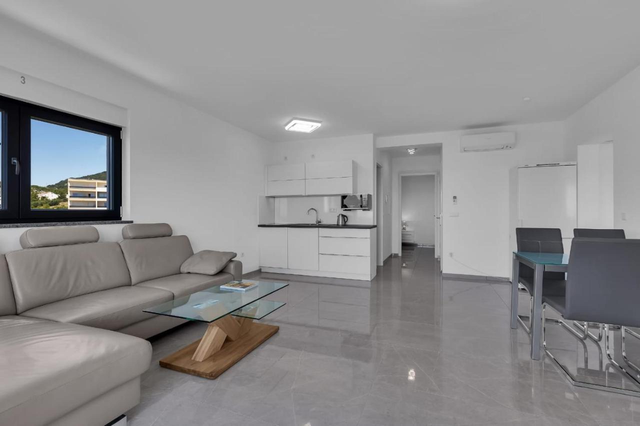 Villa Adria Makarska Exterior photo